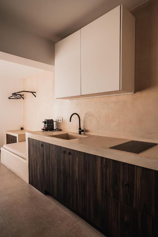 With Magical View & Jacuzzi Apartment Athens