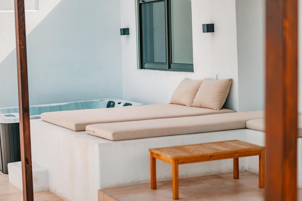 With Magical View & Jacuzzi Apartment *
